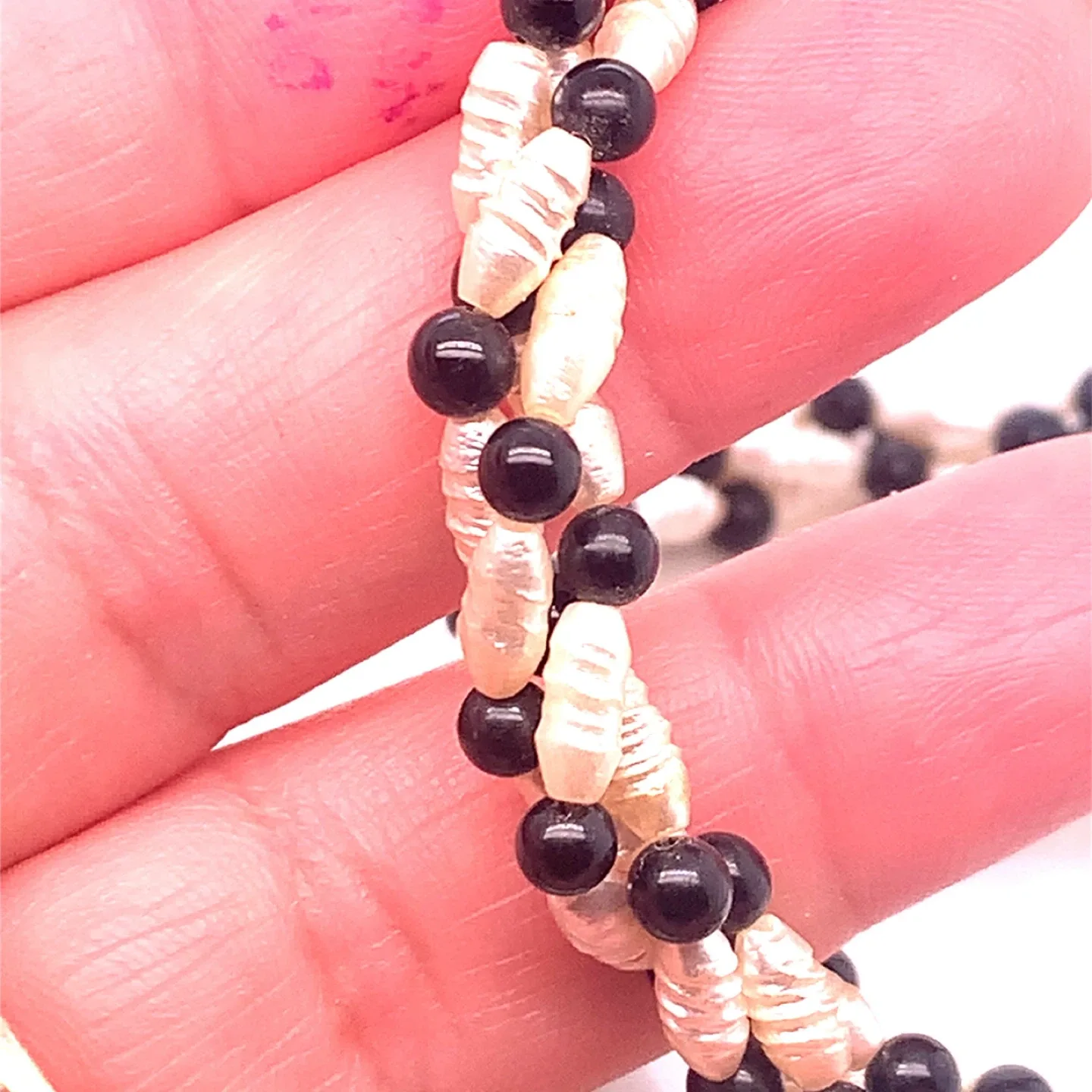 10k Pearl and Onyx Necklace & Bracelet SET image indicator(2)