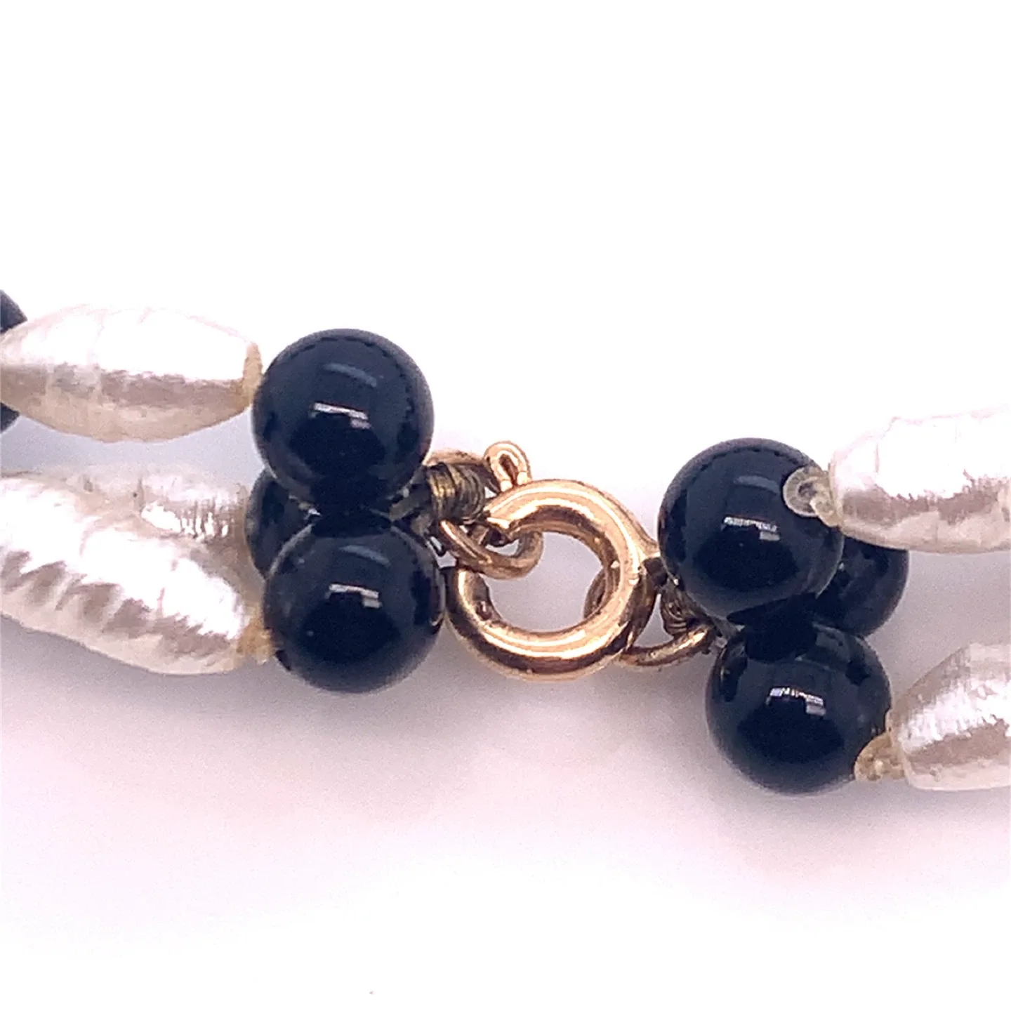 10k Pearl and Onyx Necklace & Bracelet SET image indicator(6)