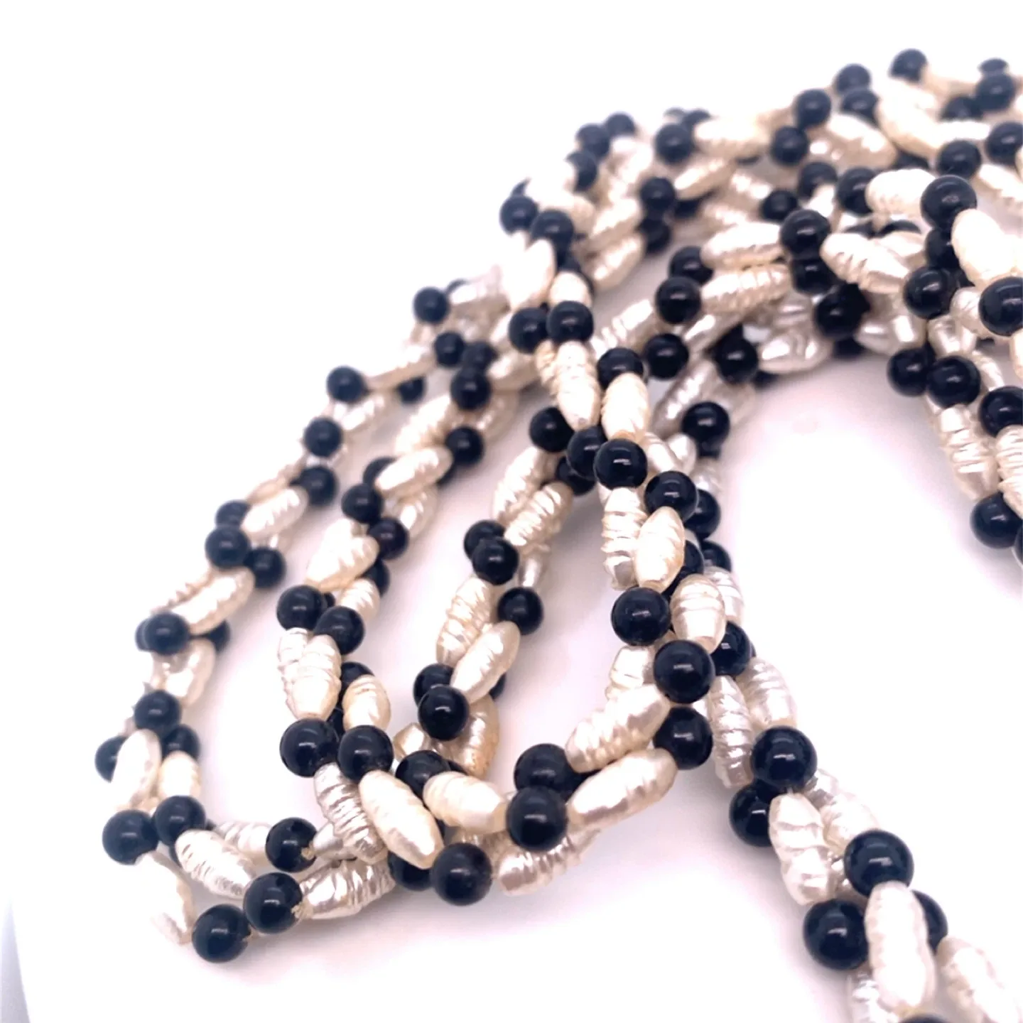 10k Pearl and Onyx Necklace & Bracelet SET image indicator(8)