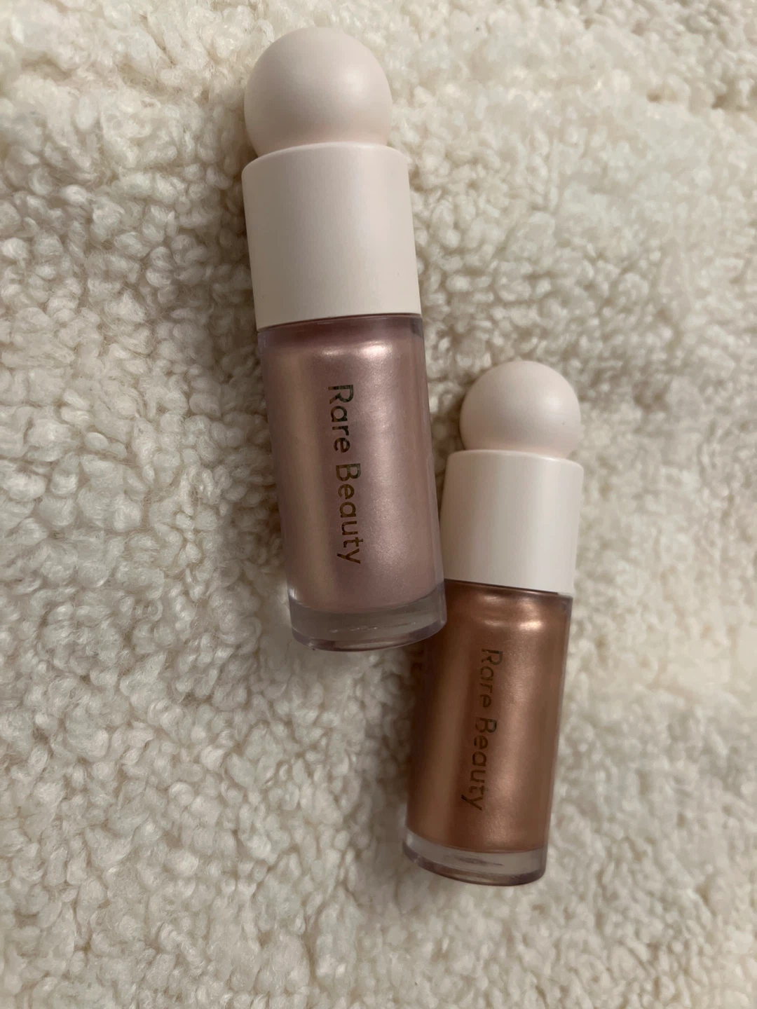 Rare Beauty Positive Light Liquid Luminizer - Transcend