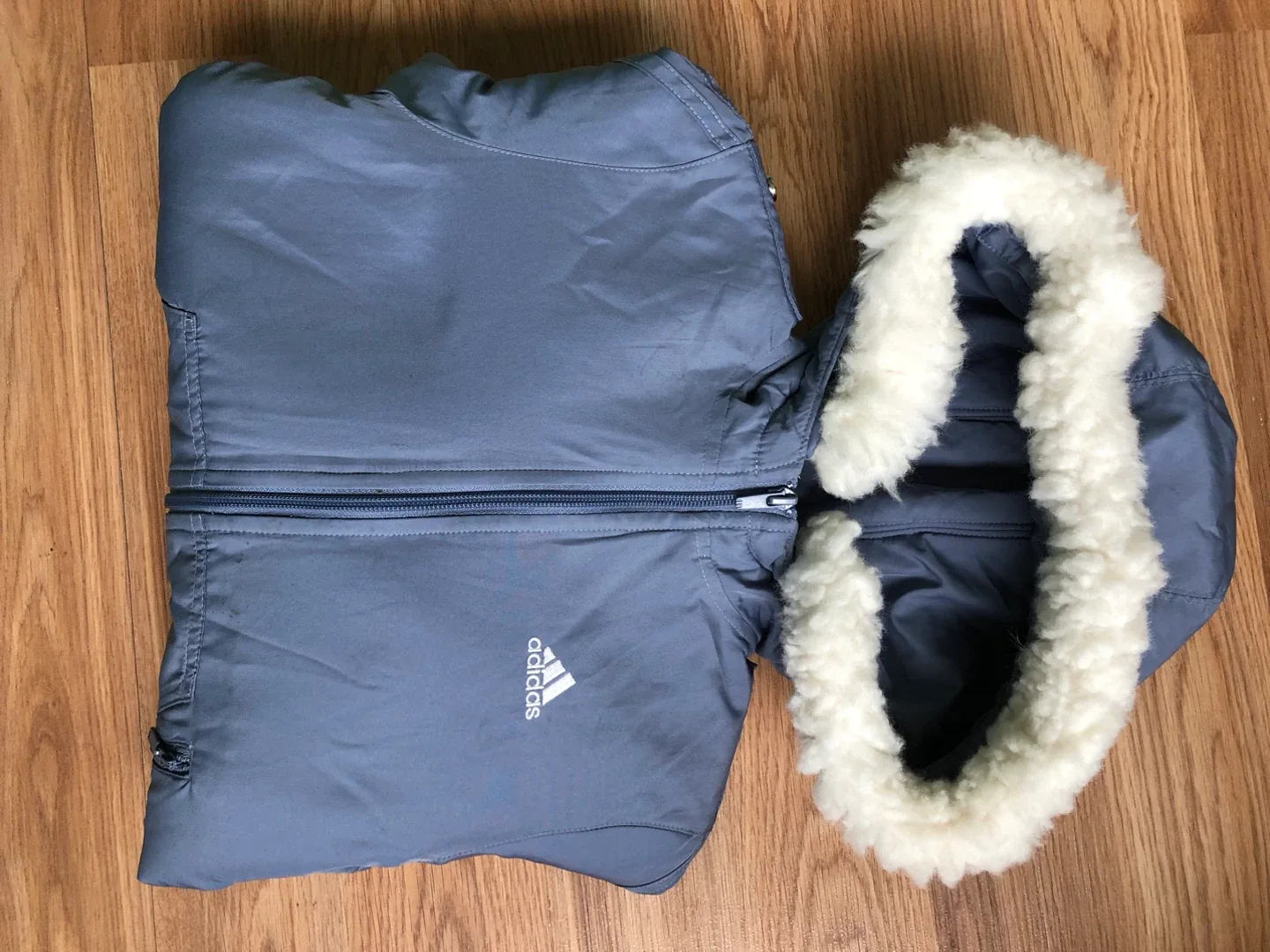 Adidas jacket size 10-12 image indicator(3)