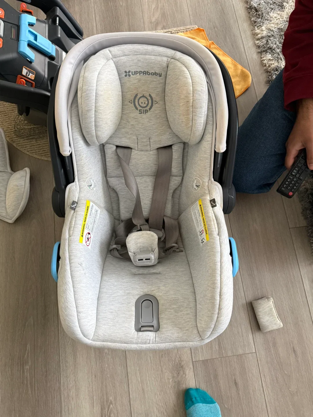 UPPAbaby MESA Infant Car Seat image indicator(2)