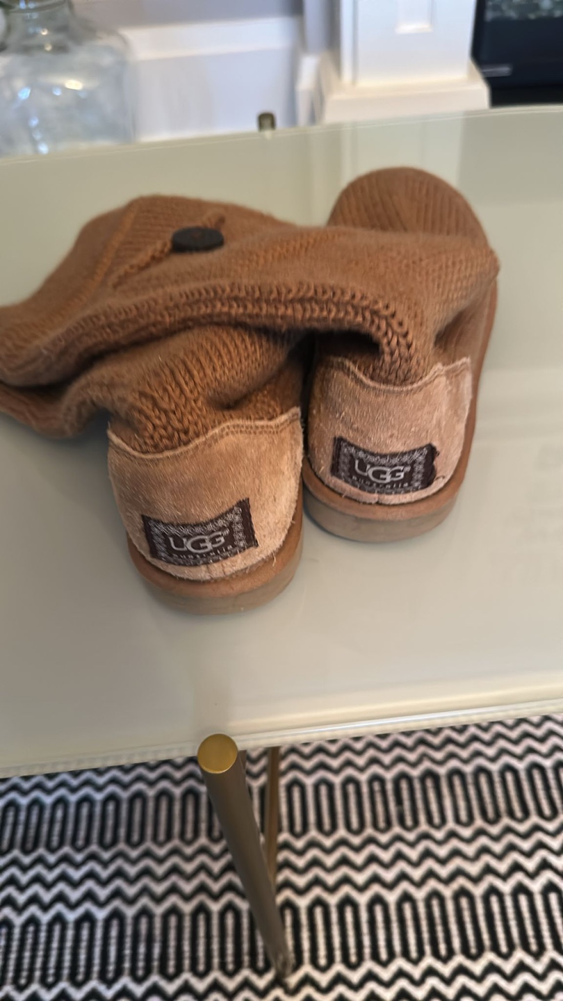 UGG Knit Boots, Size 9 - photo 2