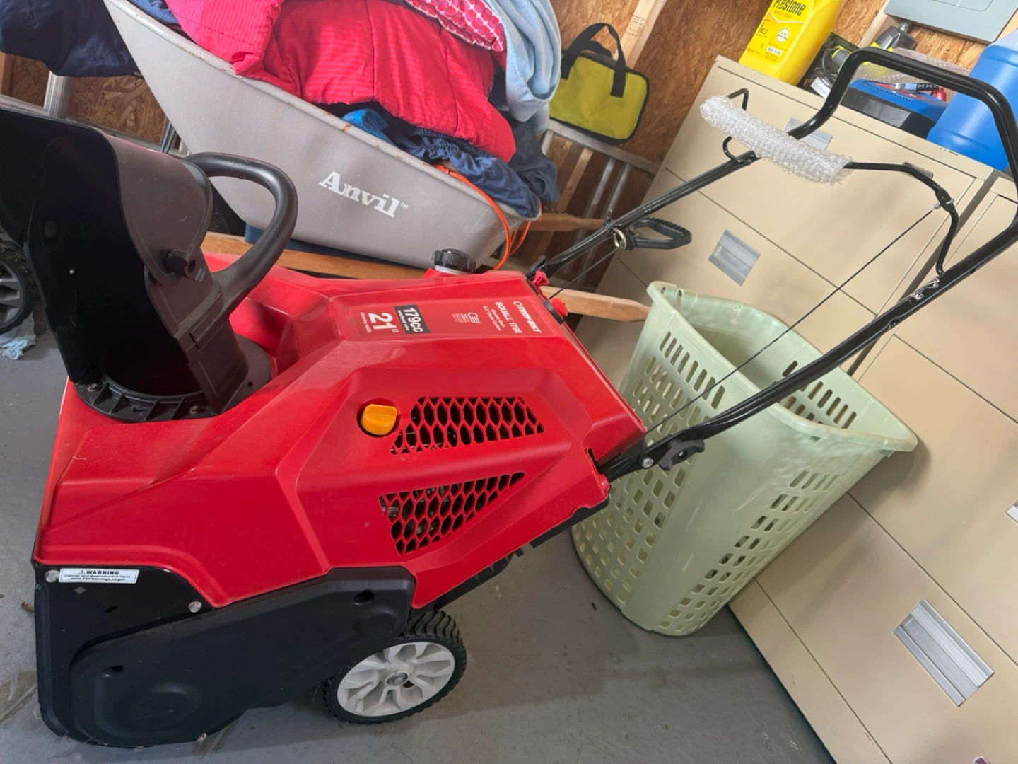Troy-Bilt Squall 179E Electric Start Snow Thrower - photo 2