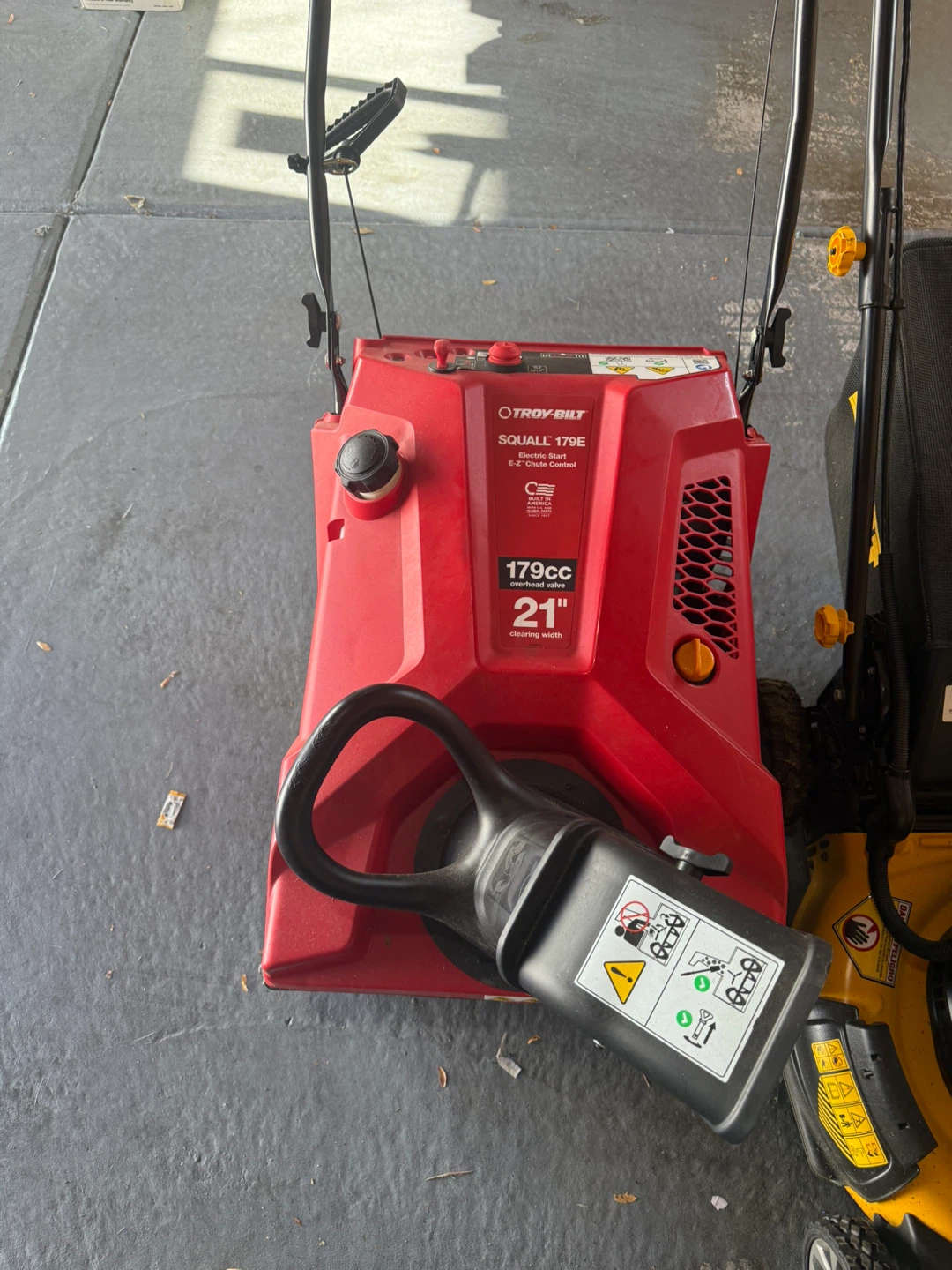 Troy-Bilt Squall 179E Electric Start Snow Thrower - photo 3