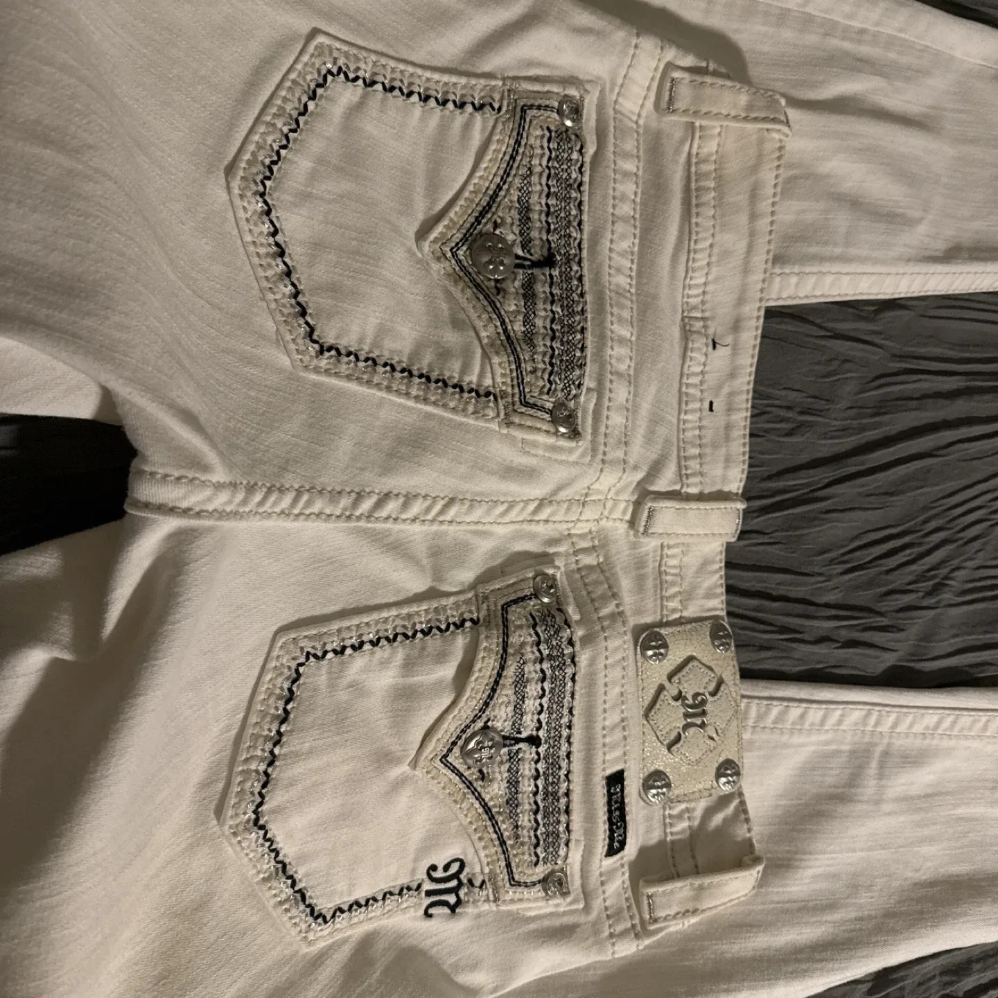 Miss Me White Denim Jeans, Size 28 image indicator(6)