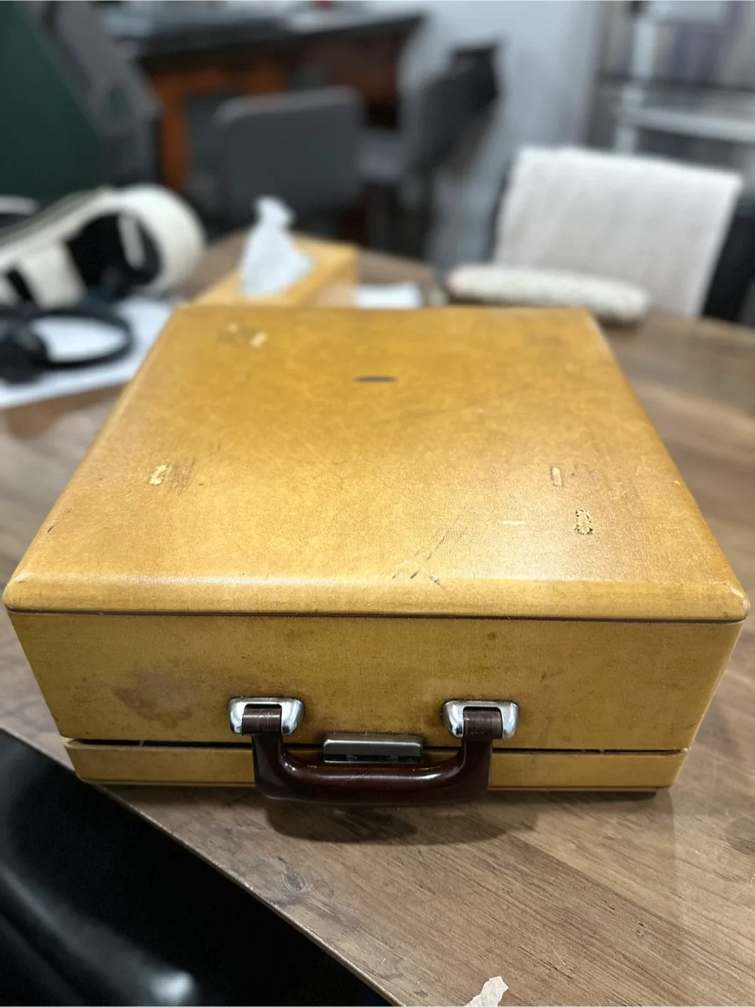 1954 Smith Corona Super Typewriter W/Case image indicator(4)