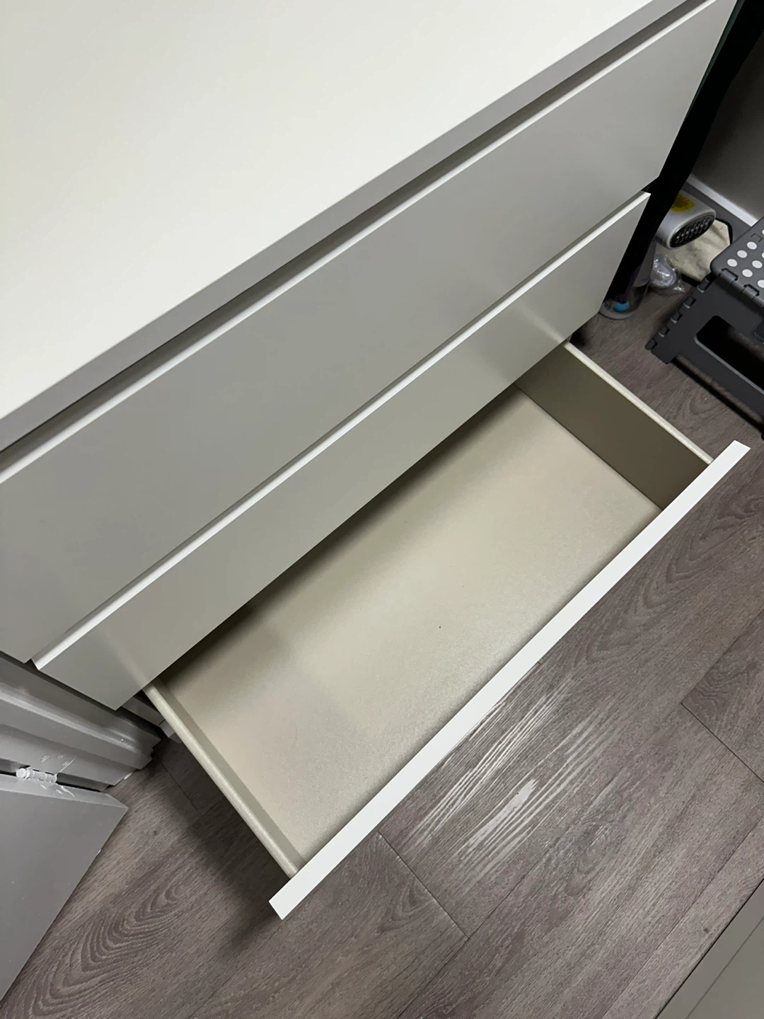 Ikea Malm 3-Drawer Dresser - White - photo 4