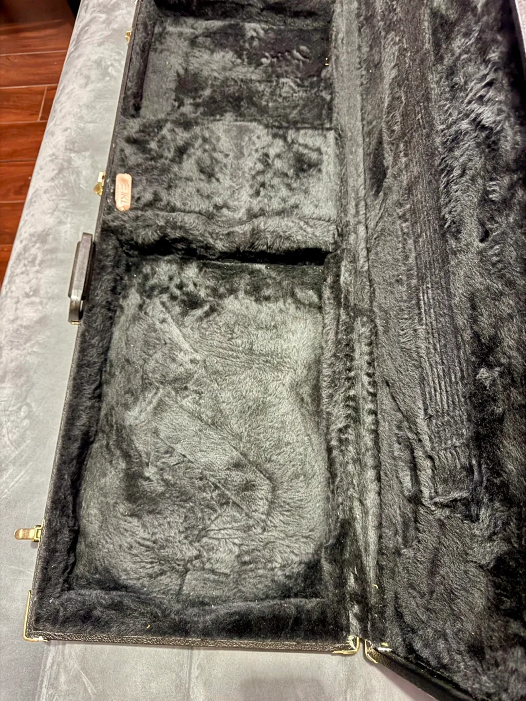 Cort M200 Electric Guitar + TKL Hardcase image indicator(4)