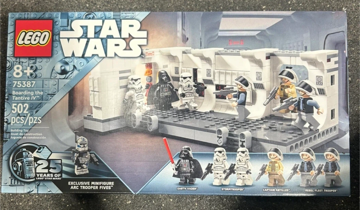 LEGO Star Wars 75387 Boarding the Tantive IV - New!