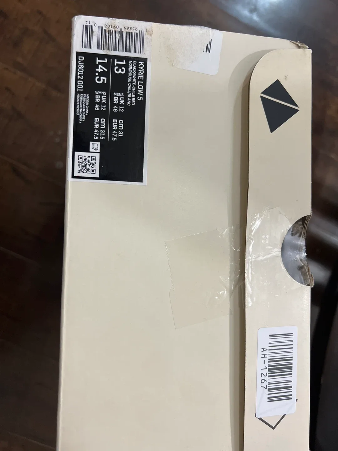 Nike Kyrie Low 5 Basketball Shoes - Black/White, Size 13 image indicator(7)