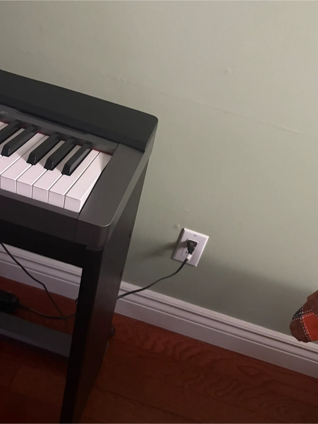 Privia Digital Piano with Bench image indicator(3)