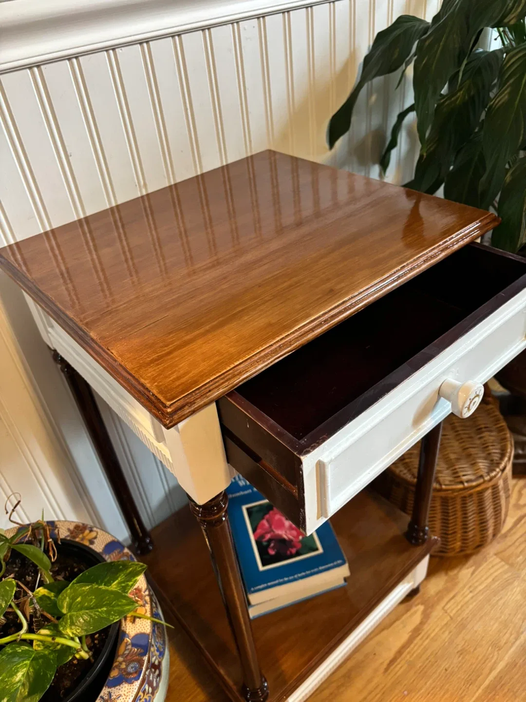 Side Table with Drawer - Brown & White image indicator(5)