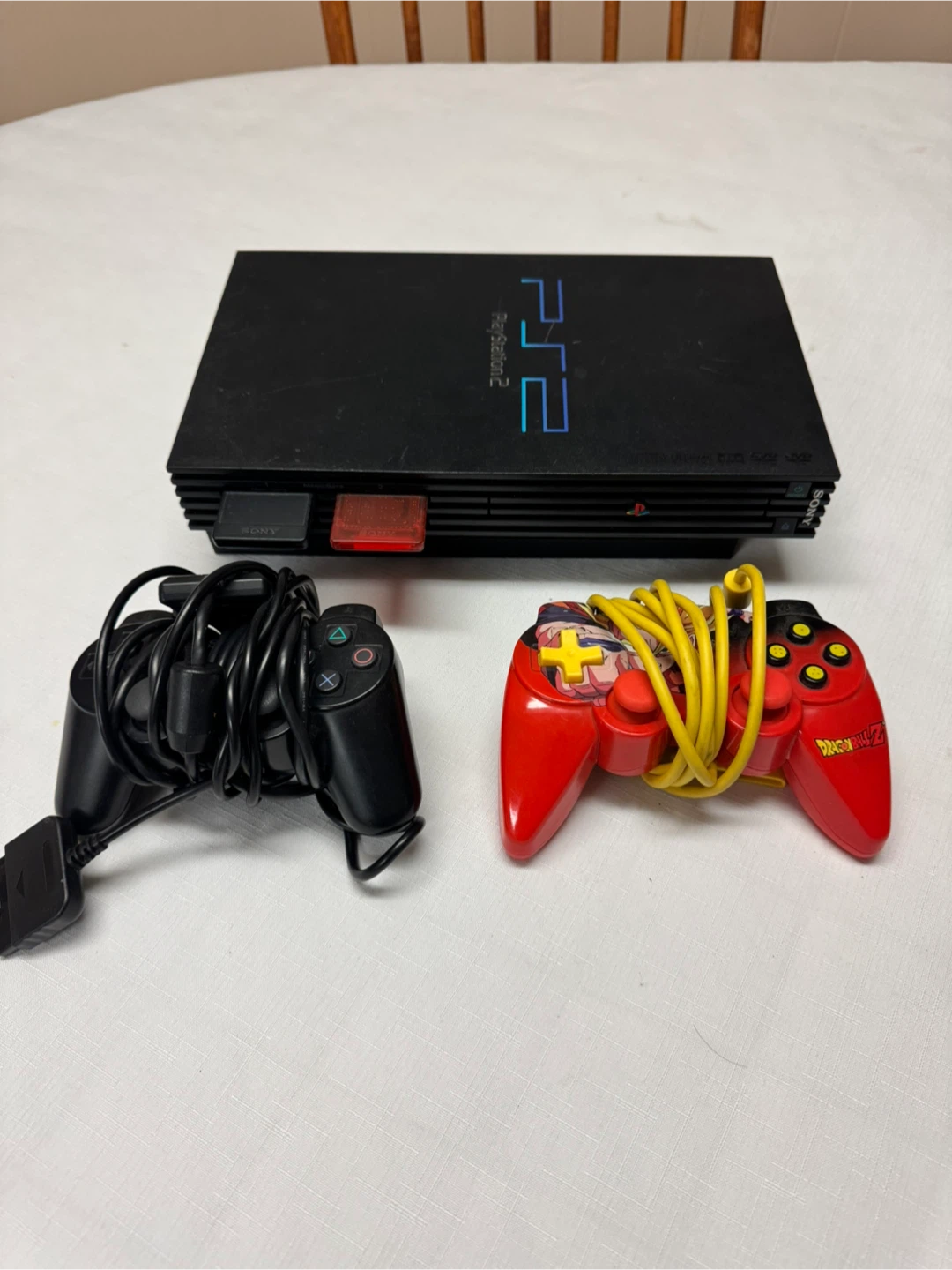 Sony PlayStation 2 with 2 Controllers