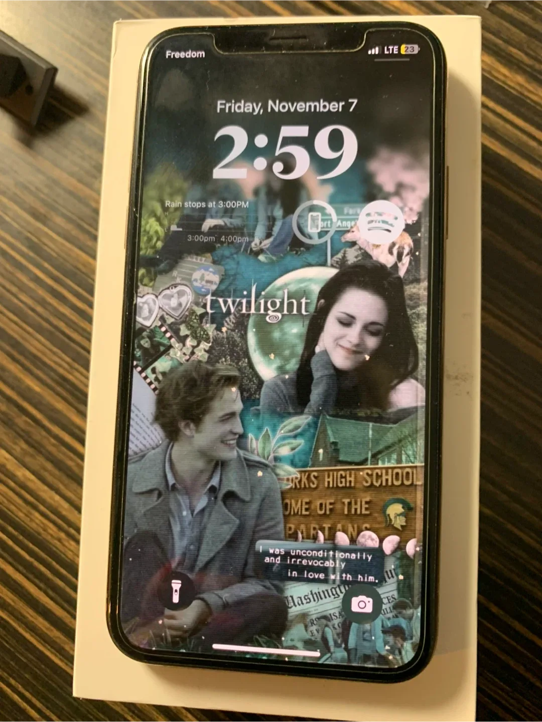 iPhone XS 256GB Gold image indicator(3)