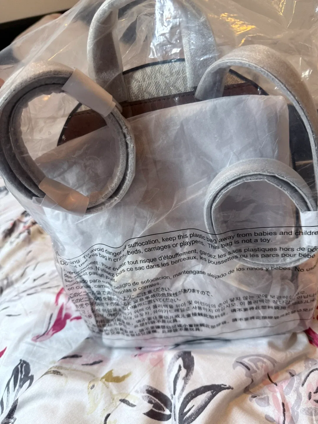 Michael Kors Vanilla Backpack - New image indicator(2)