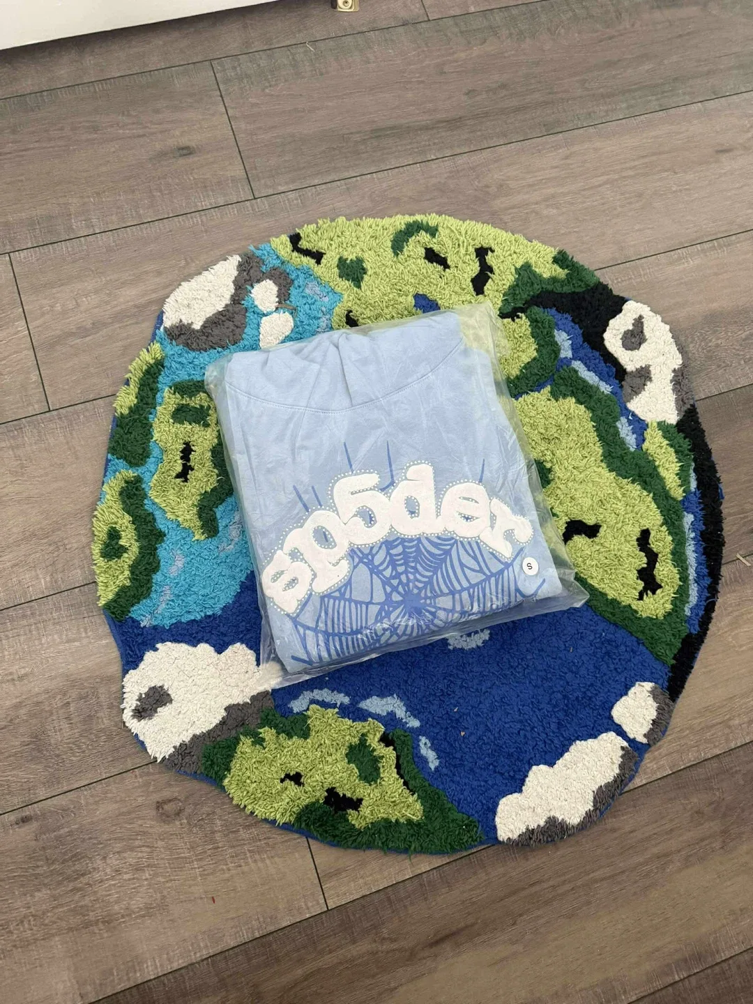 SP5DER Hoodie image indicator(2)