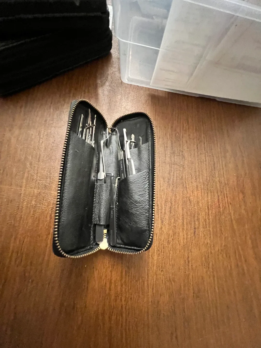 Lock Picking Tools & Book image indicator(3)