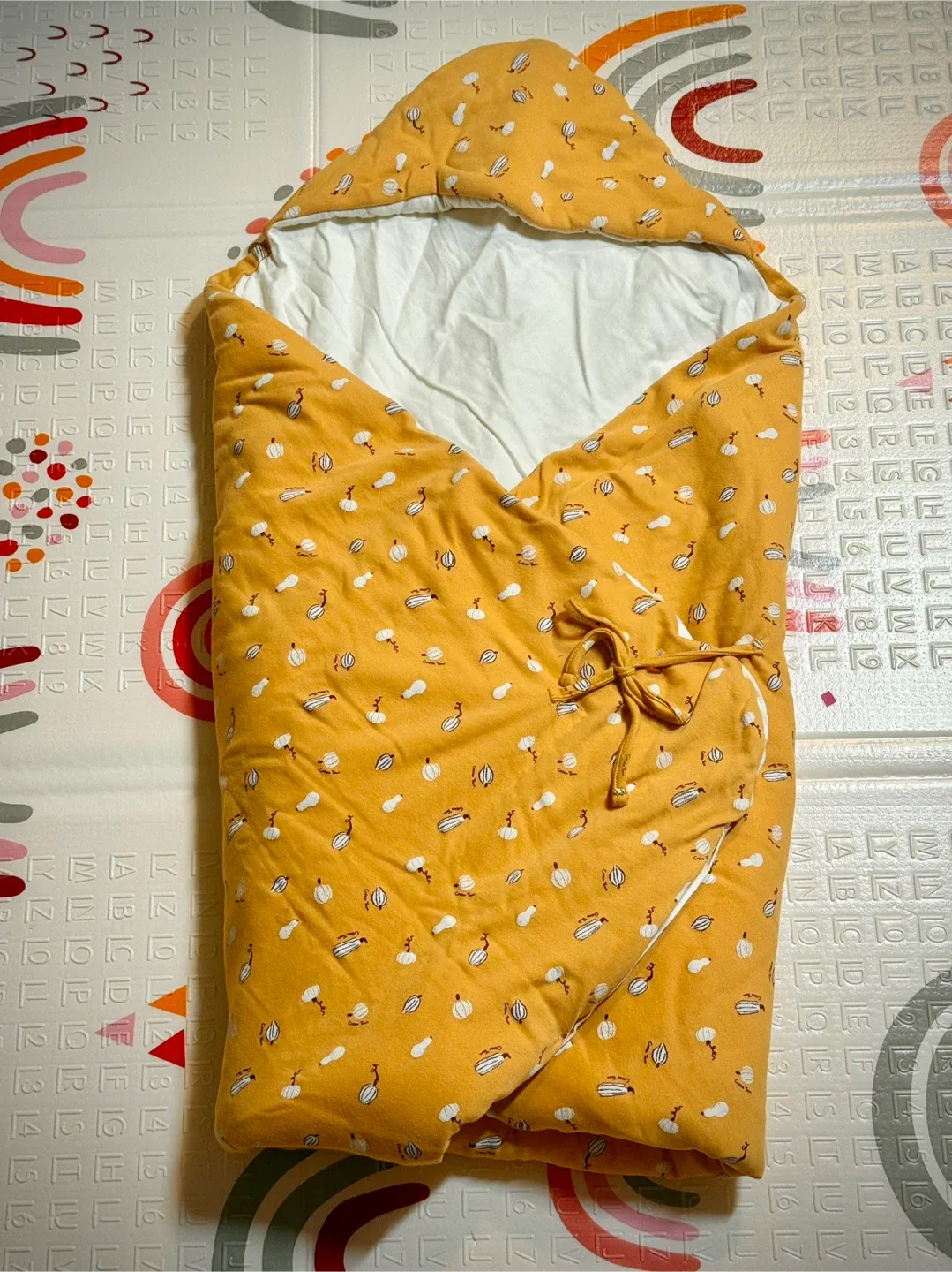 Brand New Hooded Baby Swaddle Blanket