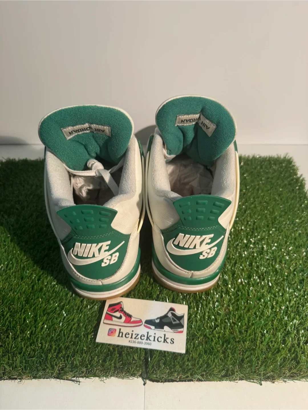 Jordan 4 SB Pine Green size 10 image indicator(3)