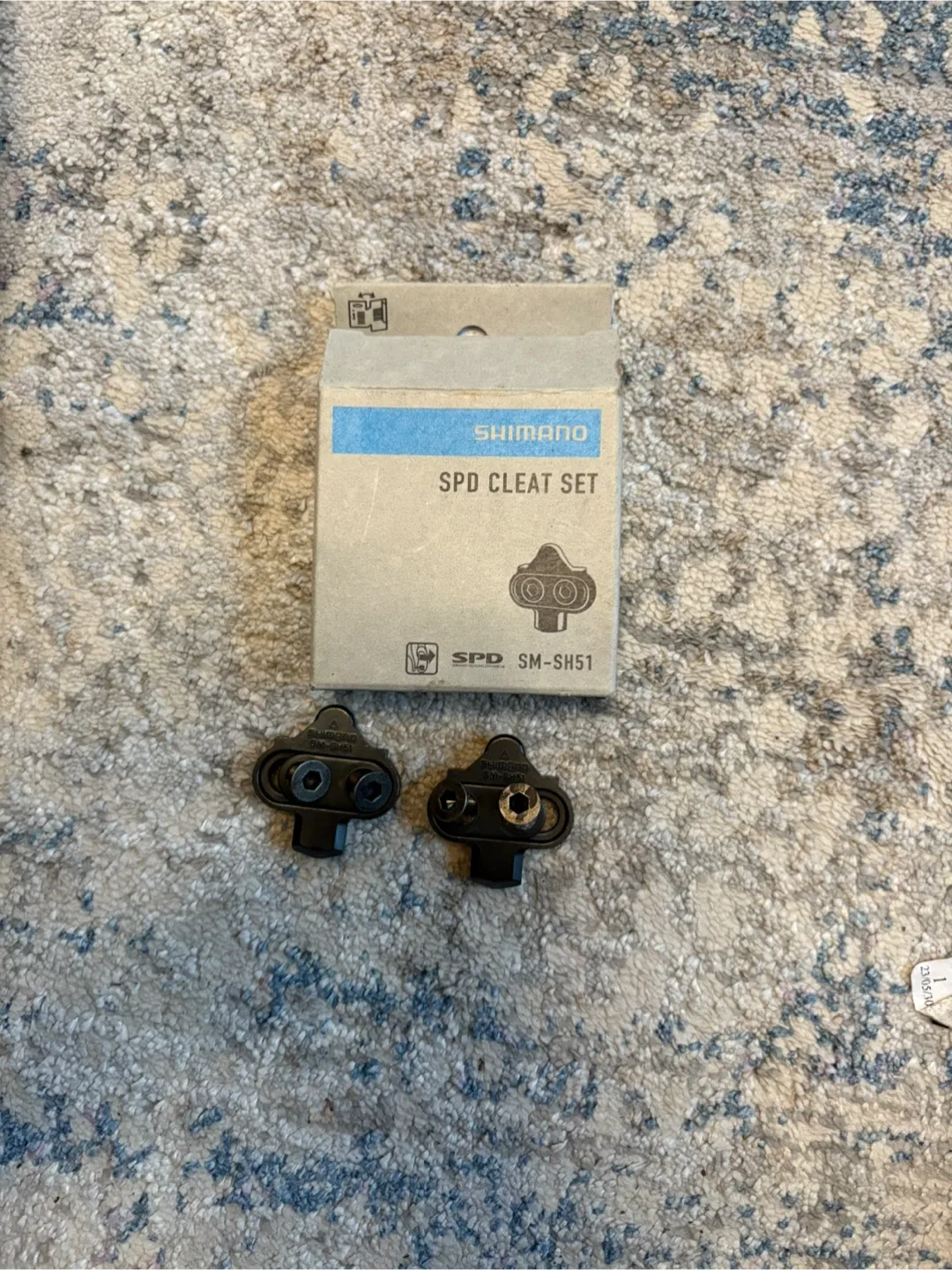 Shimano Cycling Shoes with SPD Cleat Set image indicator(4)