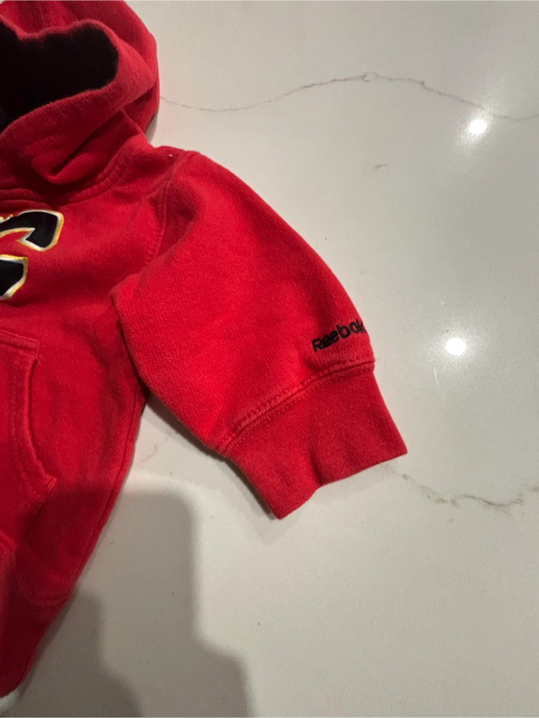 Reebok Calgary Flames Hoodie - 18 months. Excellent Condition - photo 3