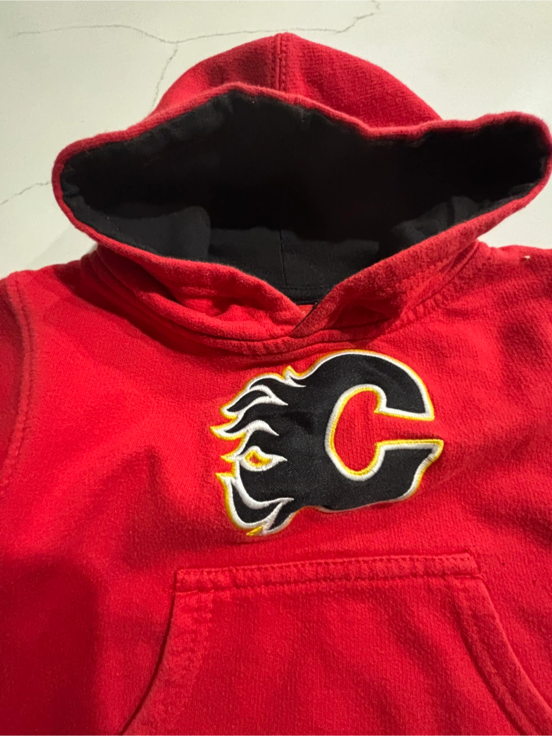 Reebok Calgary Flames Hoodie - 18 months. Excellent Condition - photo 2