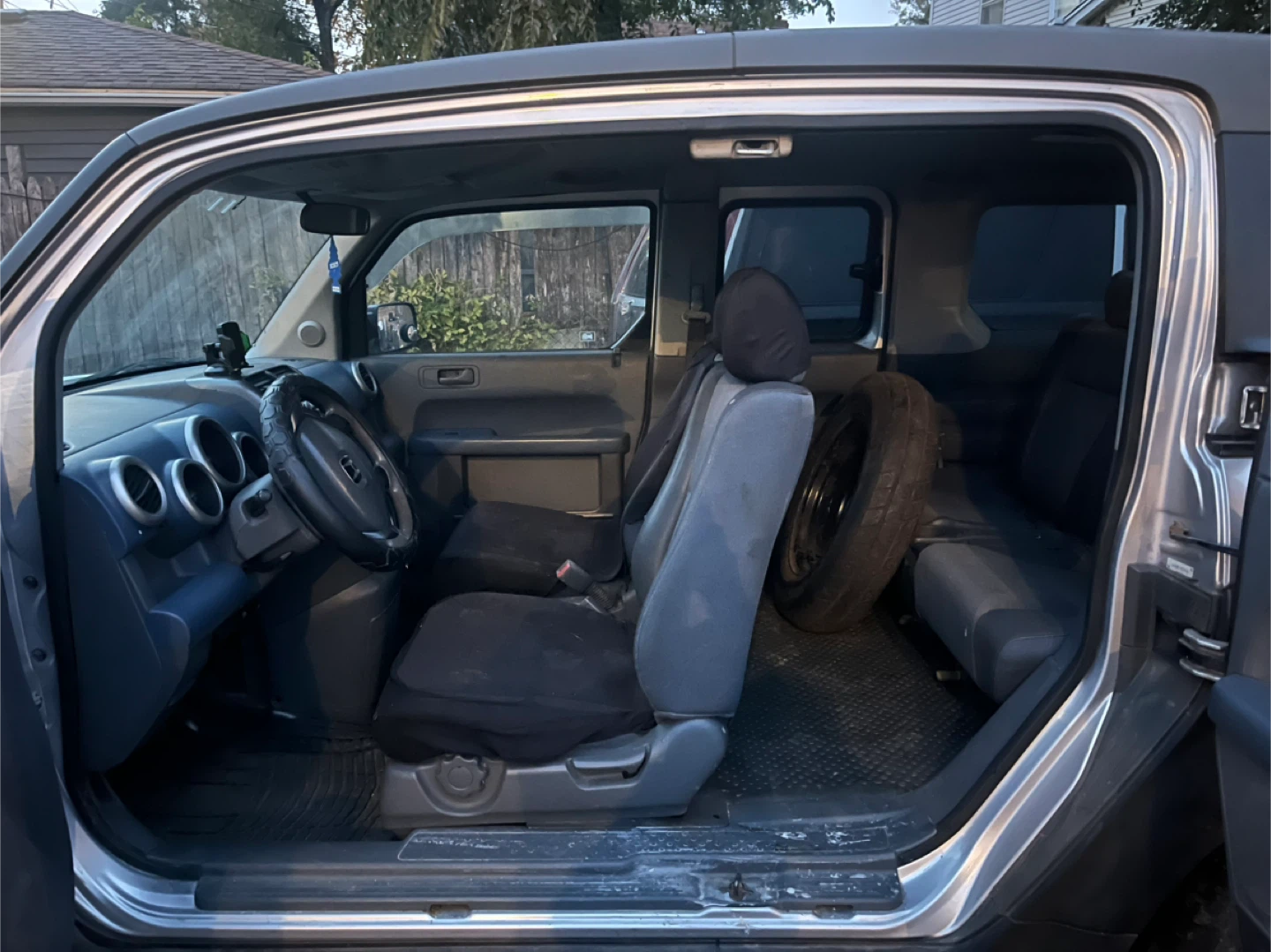 Honda Element SUV - photo 4