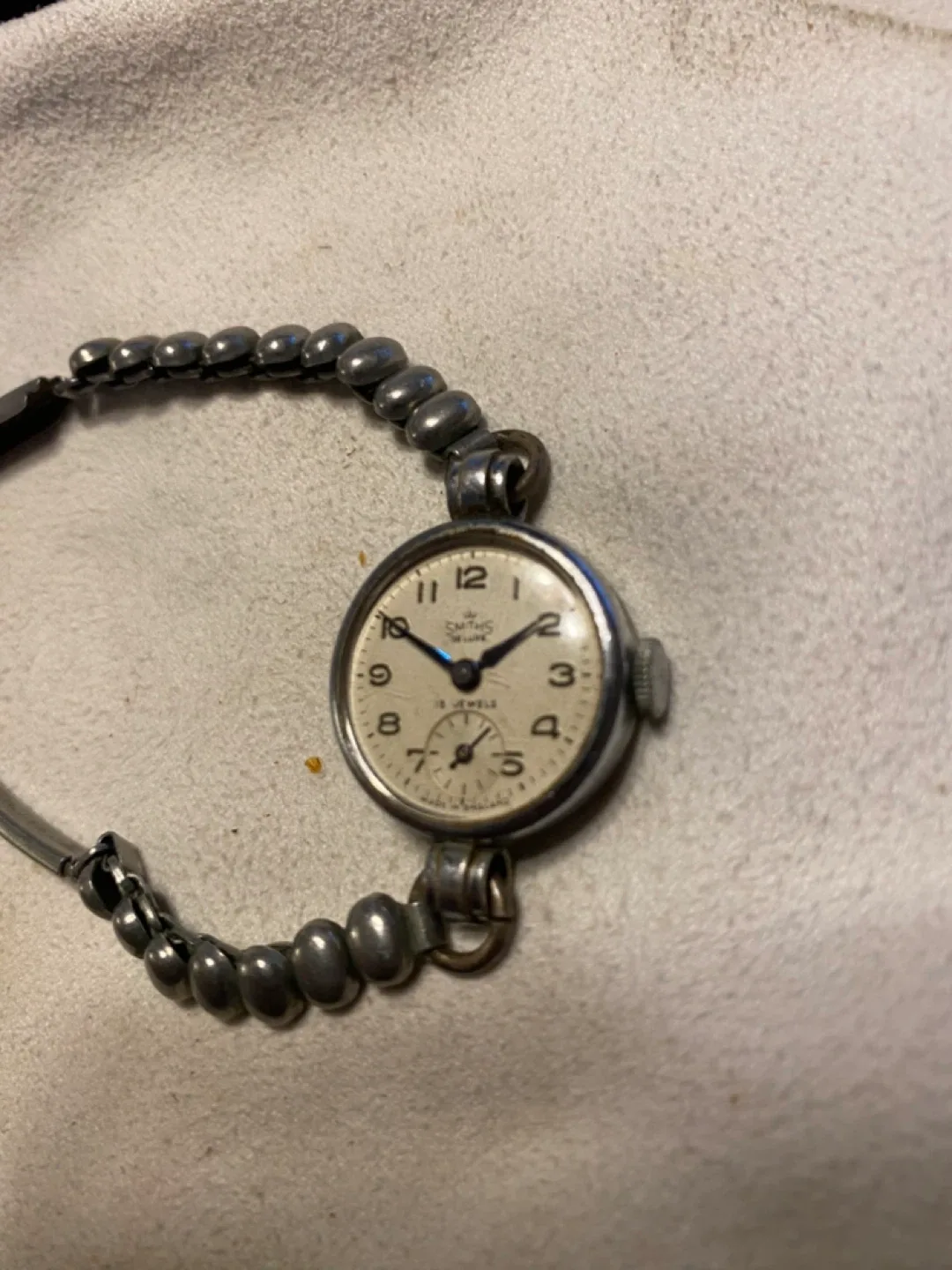 Vintage Smiths Deluxe 15 Jewels Watch image indicator(4)