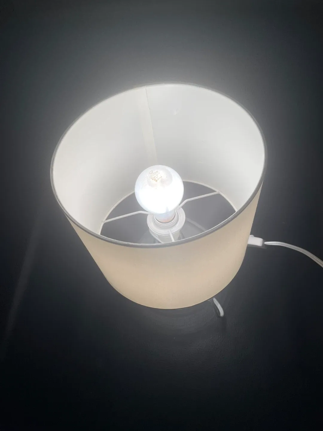 Glass Base Table Lamp with White Shade image indicator(3)