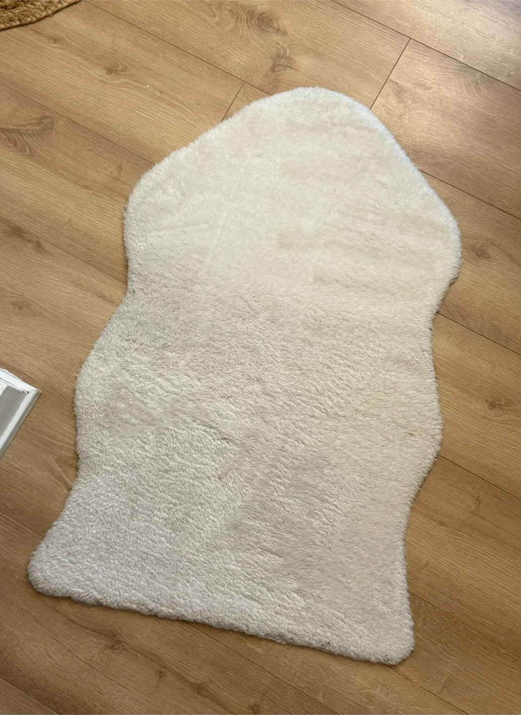 White Faux Sheepskin Rug