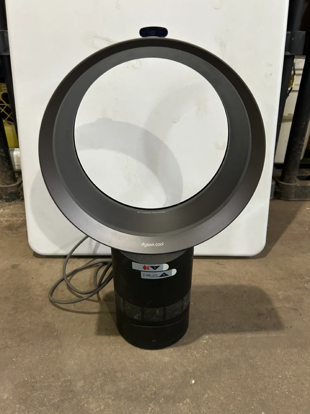 Dyson Cool AM06 Table Fan - Black image indicator(3)