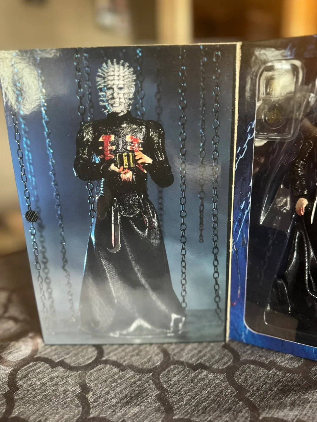 Neca Hellraiser “pinhead” figure image indicator(3)