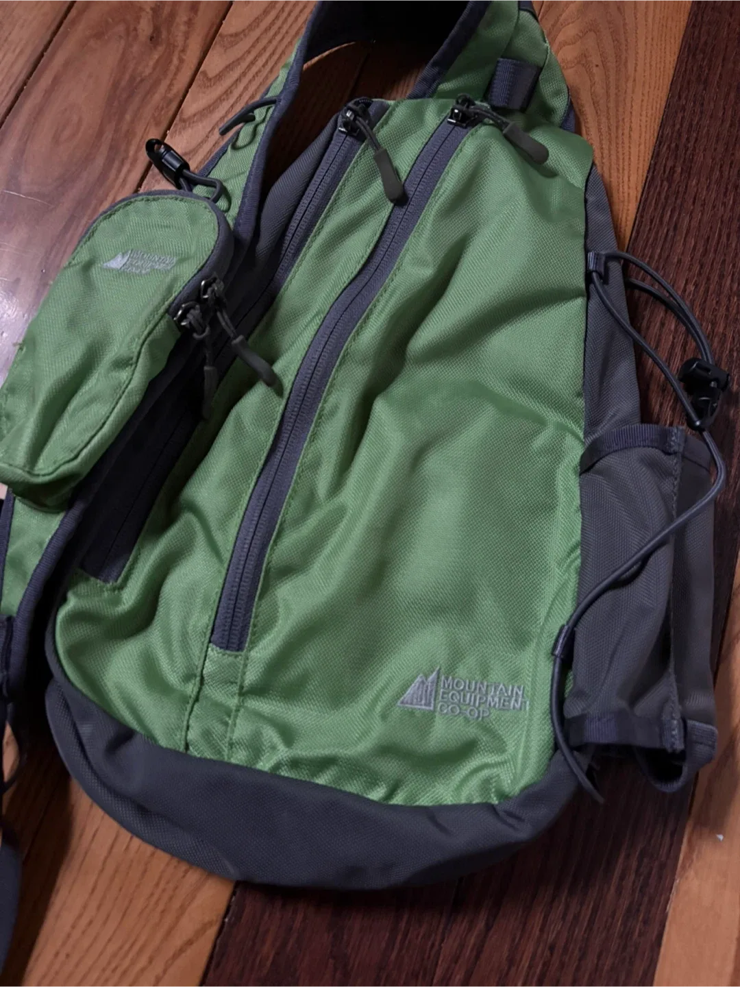 Vintage MEC Mountain Equipment Coop crossbody bag tnf acg image indicator(3)