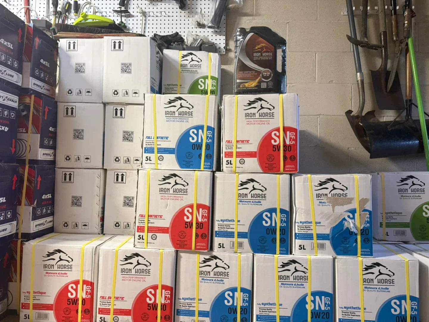 Iron Horse High Performance Motor Engine Oil image indicator(2)