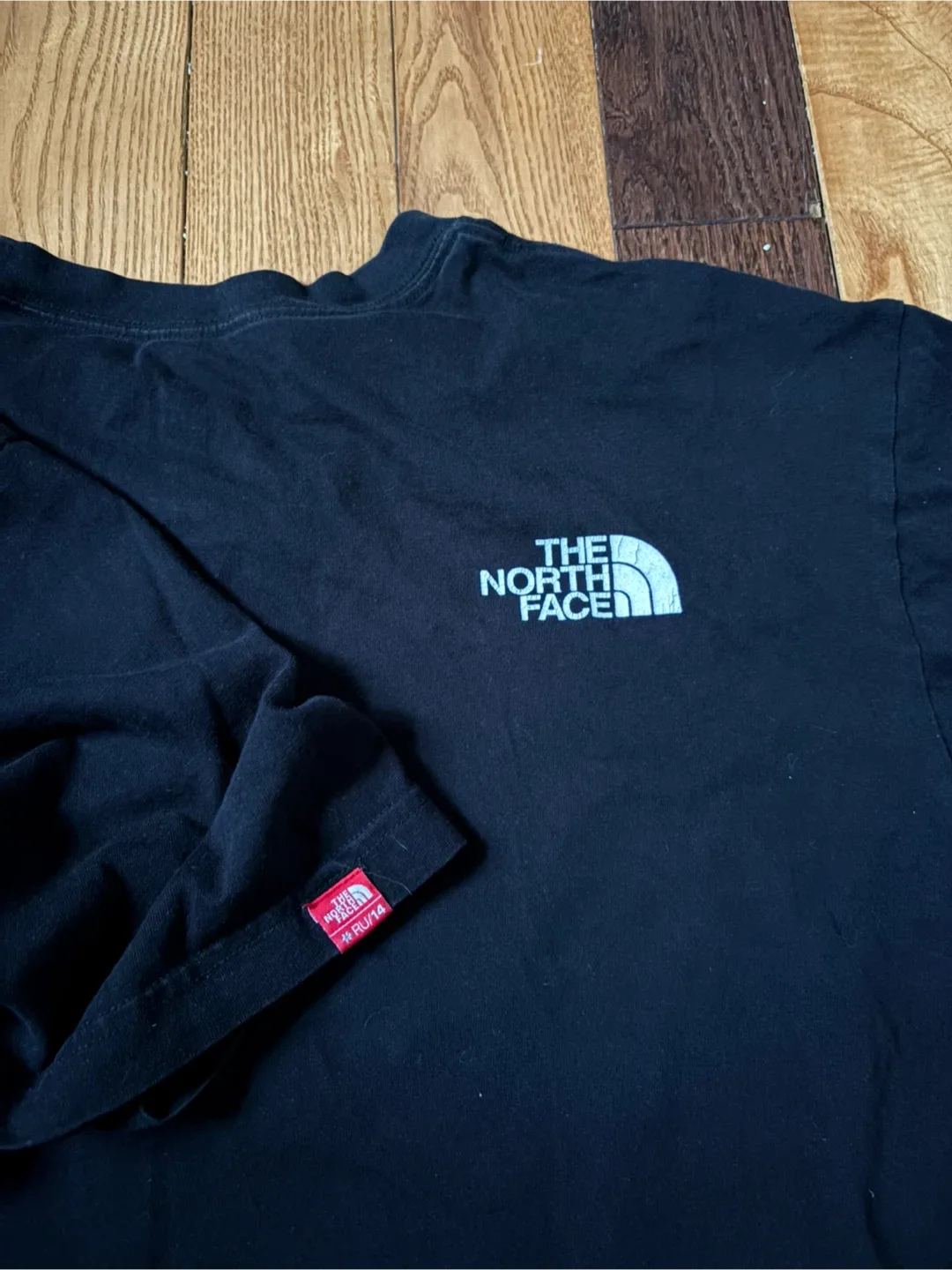 The North Face flag tee TNF XL acg mec salomon image indicator(5)
