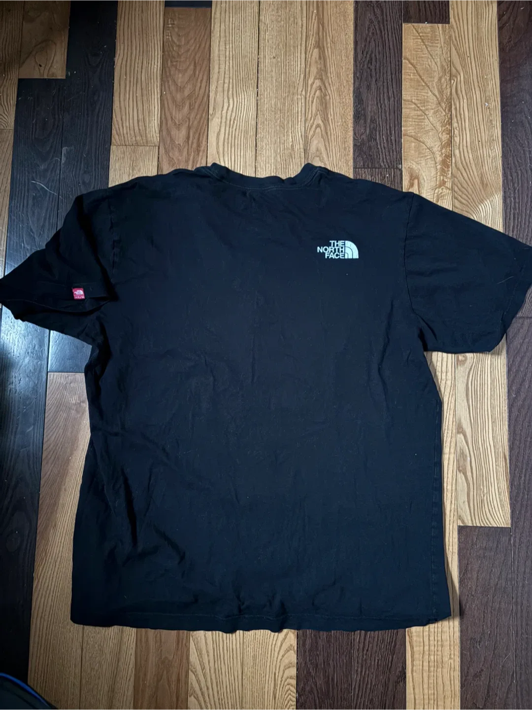 The North Face flag tee TNF XL acg mec salomon image indicator(4)