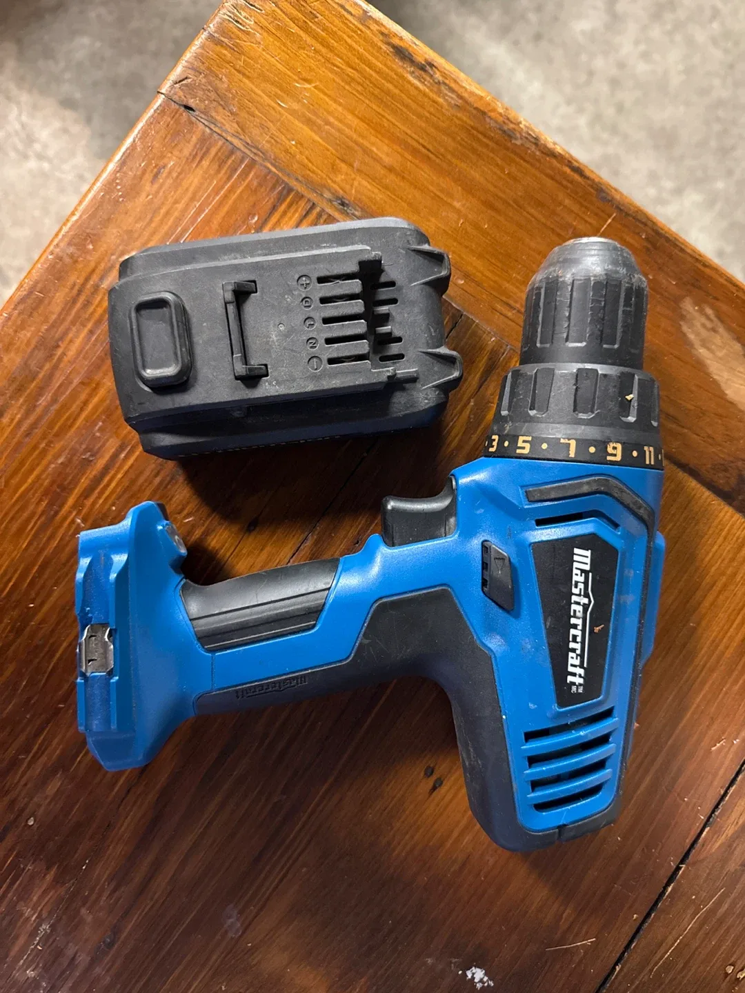 Mastercraft 20V Max Lithium-Ion Cordless Drill image indicator(2)