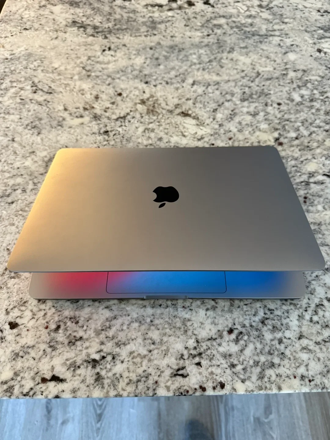 MacBook Pro image indicator(2)