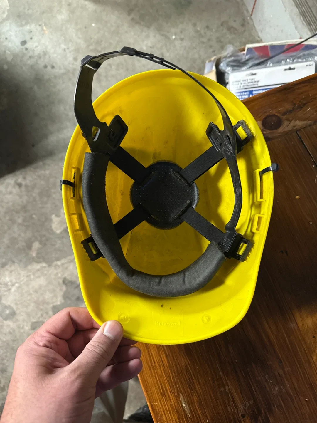 Greenferd Construction Hard Hat with LED Headlight image indicator(2)