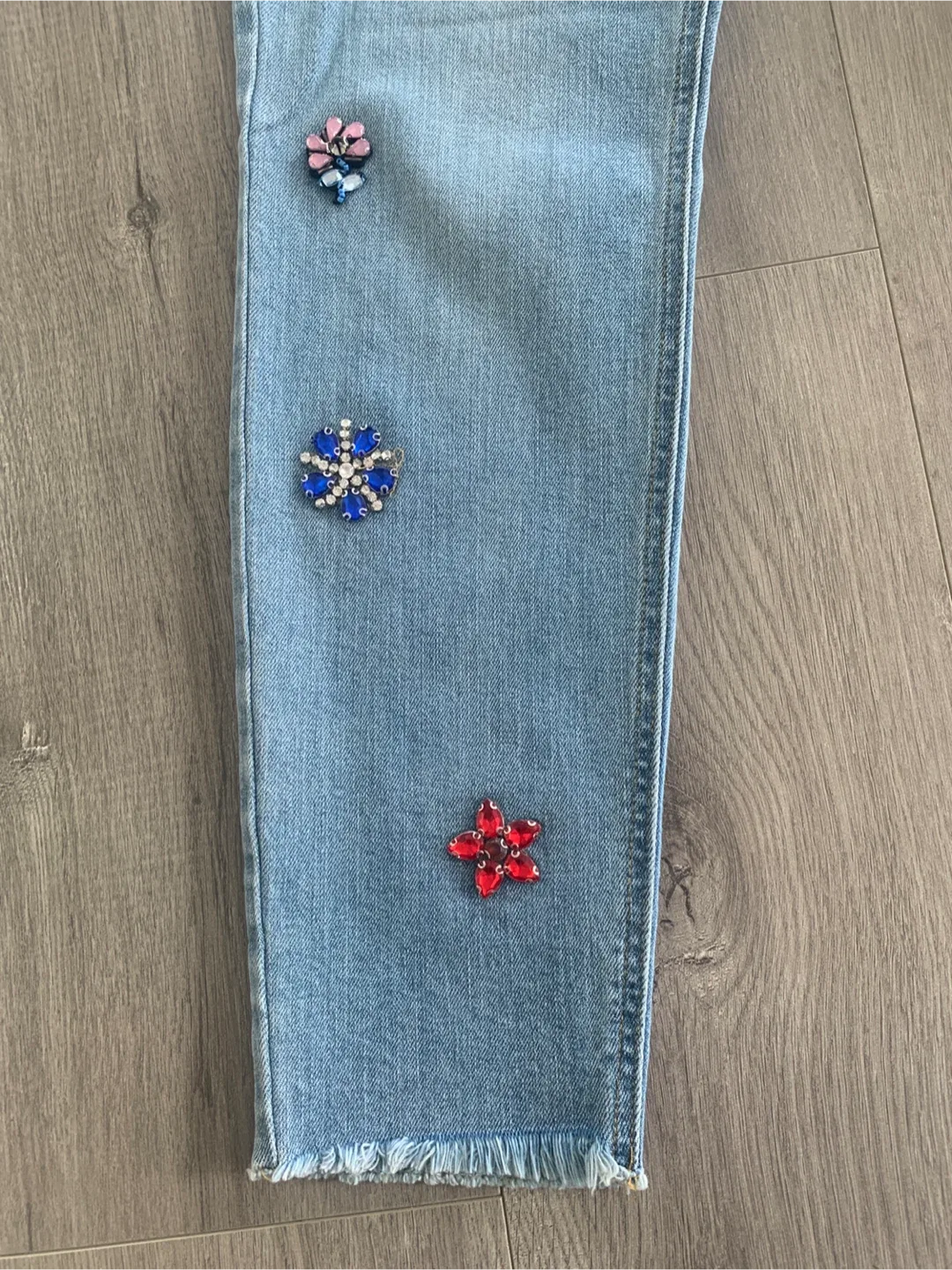 Republic Denim Floral Embellishment Jeans - Size 6/27 image indicator(4)