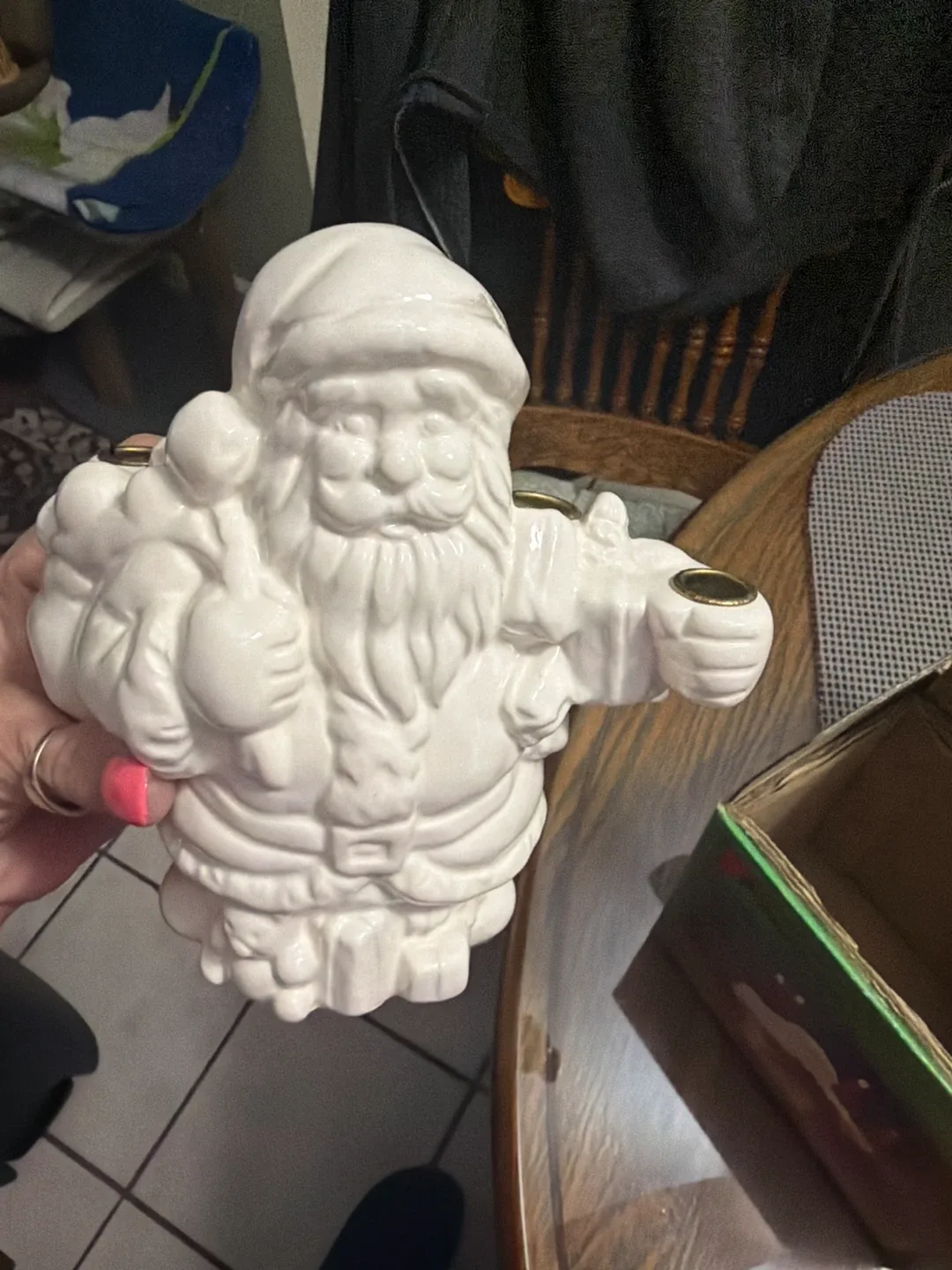 🥕 Flambro Ceramic Santa Candleholder image indicator(2)