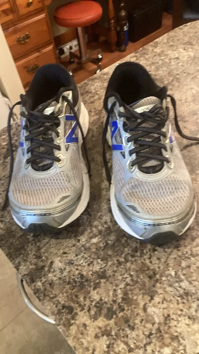 New Balance 860v6 Running Shoes image indicator(2)