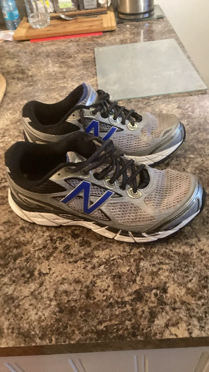 New Balance 860v6 Running Shoes