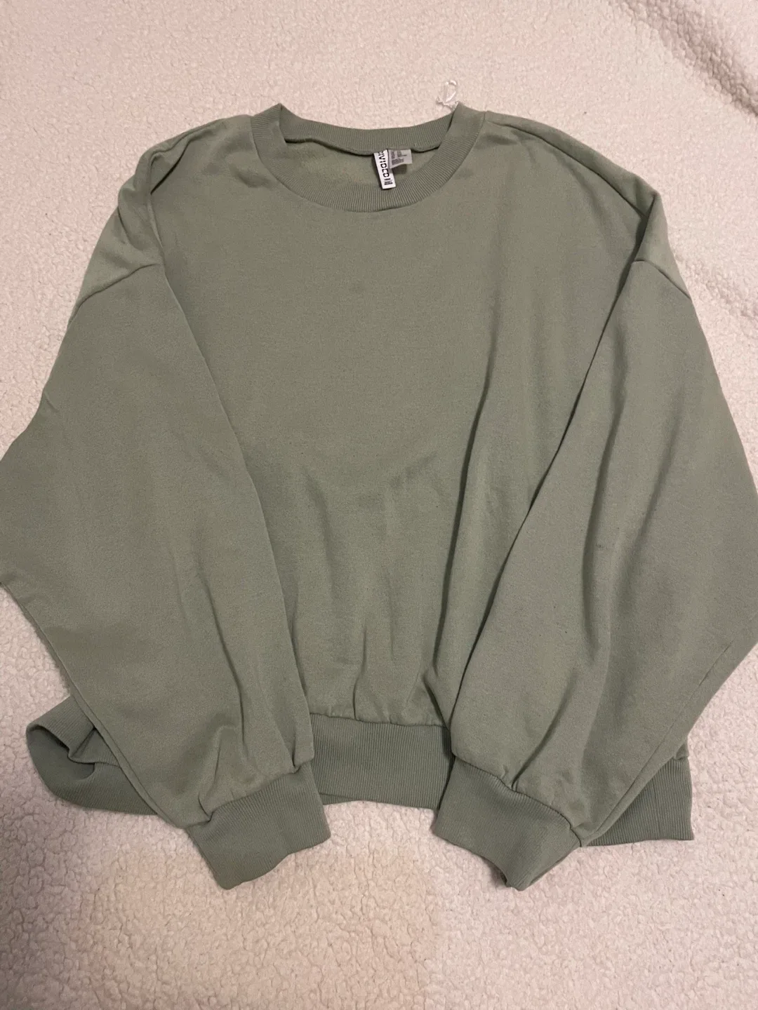 H&M Divided Green Sweatshirt 🥕 image indicator(3)