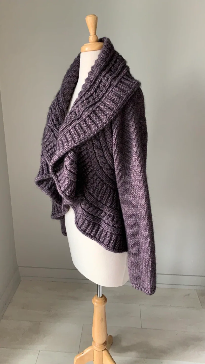 Elsamanda Knit Woollen Cardigan image indicator(2)