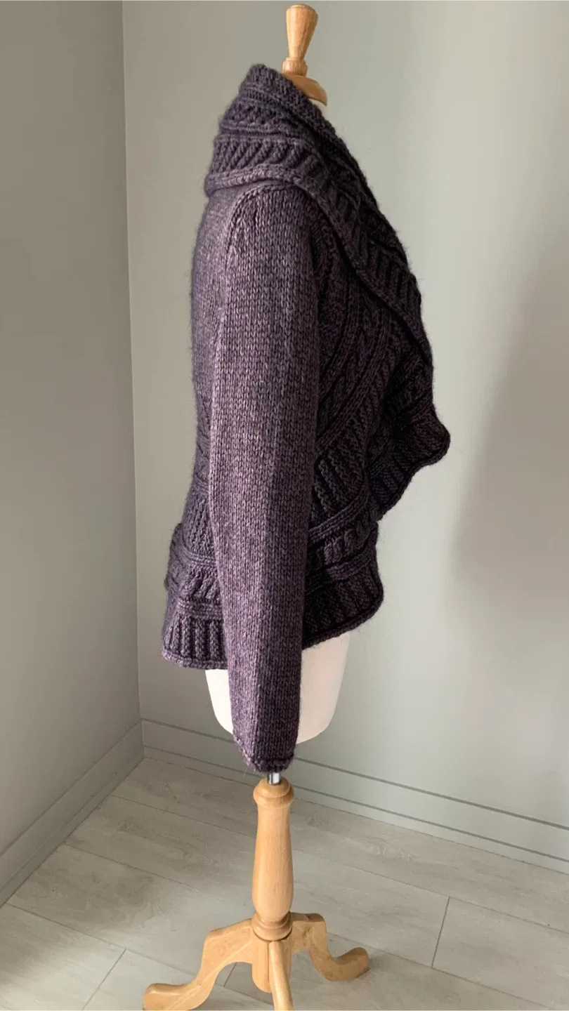 Elsamanda Knit Woollen Cardigan image indicator(4)