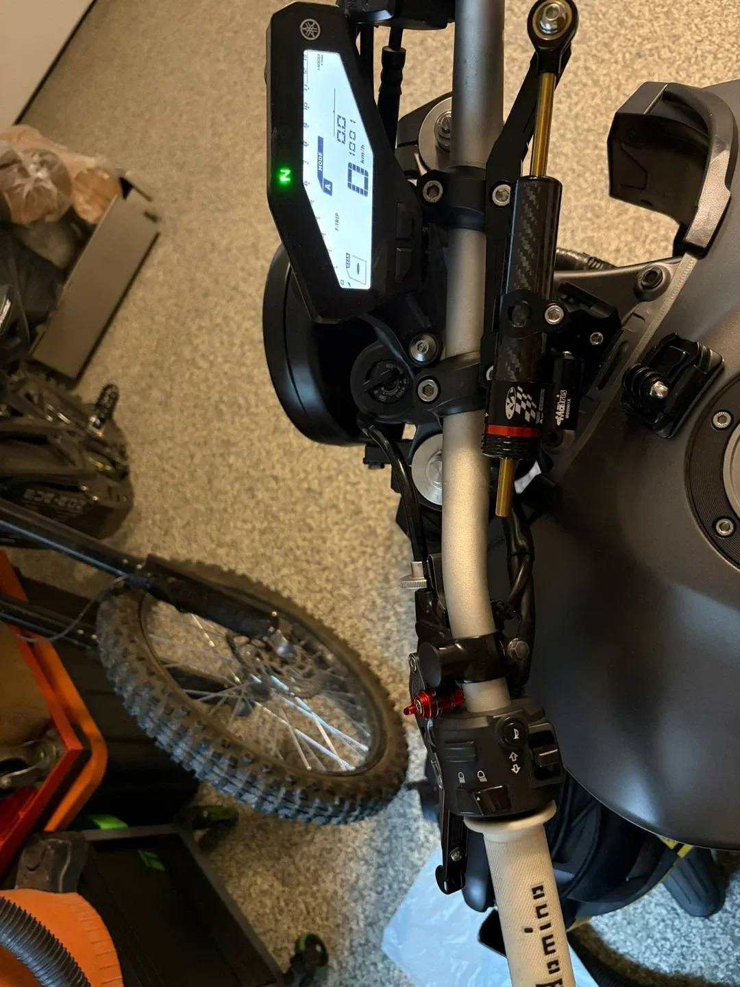 Yamaha FZ09 Motorcycle image indicator(5)