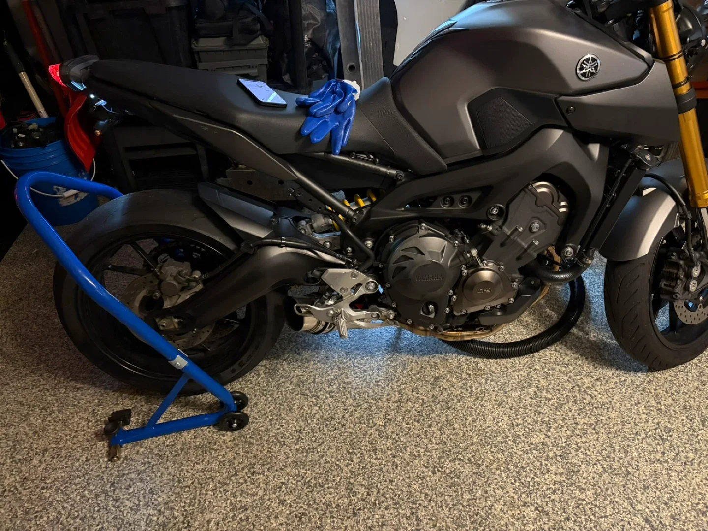 Yamaha FZ09 Motorcycle image indicator(3)