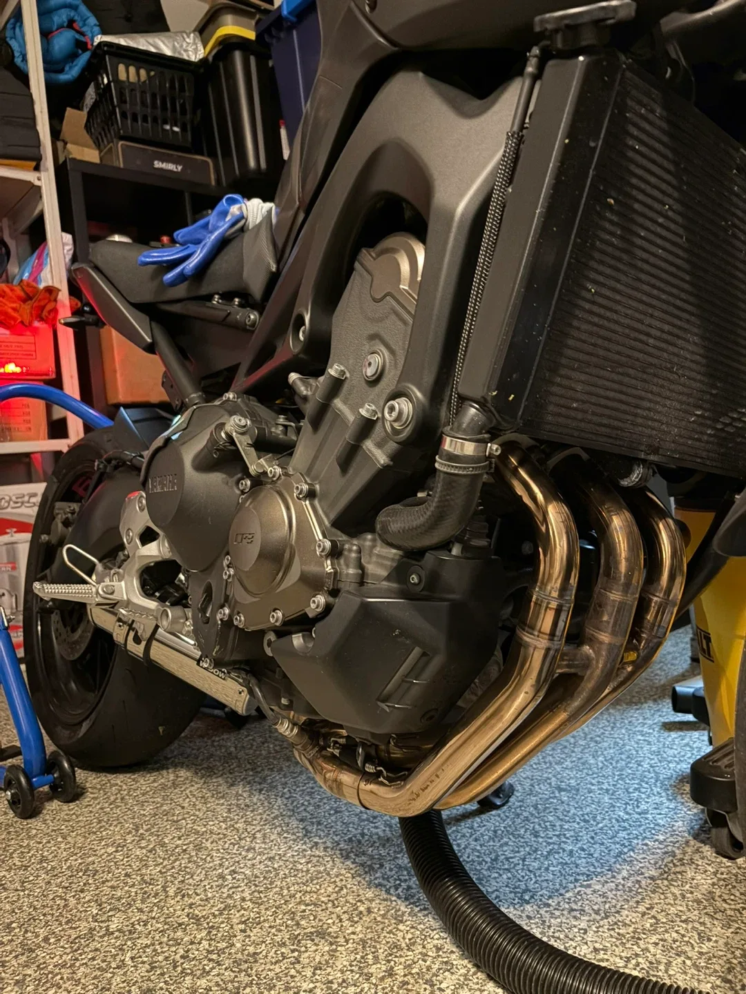 Yamaha FZ09 Motorcycle image indicator(4)